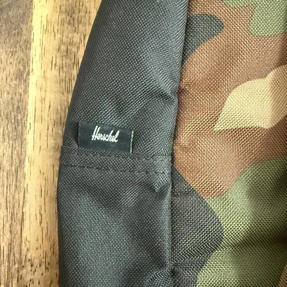 Herschel Supply Co Settlement Backpack Zipper Unisex Black/Camo/Woodland 23L - Picture 9 of 9